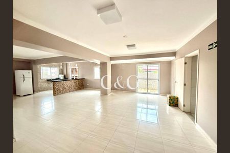 2_photo/94ce1fa80d.5c1f1305e8bc5dc5-ATLAS-e010784d-b202-41fb-9bb9-a8756e47dc6e.jpg de apartamento à venda com 1 quarto, 40m² em Nova Mirim, Praia Grande