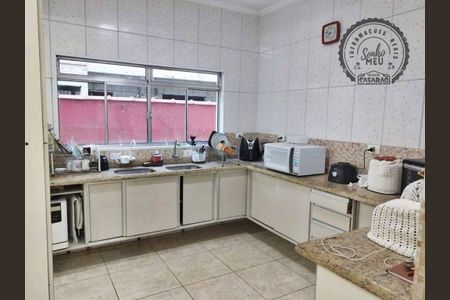 5_photo/94ce1fa869.f14d7a494a64fc38-ATLAS-6dc94e39-b9d1-4ed6-b485-e5e67feb3fdf.jpg de casa à venda com 5 quartos, 250m² em Nova Mirim, Praia Grande