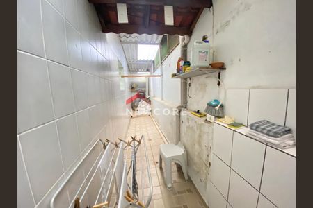 23_photo/94ce1fa9ad.c06c3c5dbfc3661b-ATLAS-215eec41-9a01-4cbc-8167-52018e4aa697.jpg de casa à venda com 5 quartos, 125m² em Nova Mirim, Praia Grande