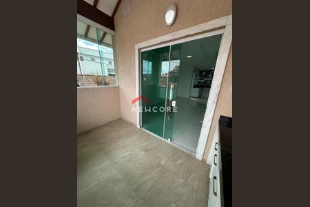 6_photo/94ce202915.93b8fa184532727f-ATLAS-ed0a2239-cca8-42e5-bdd6-3154b768ad02.jpg de casa à venda com 2 quartos, 84m² em Vila Caiçara, Praia Grande