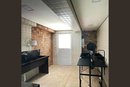 13_photo/94ce2029eb.cf586cf6f18977e2-ATLAS-52391d80-8b7c-443b-9e2e-a4b53ea10b02.jpg de apartamento à venda com 3 quartos, 118m² em Jardim Melvi, Praia Grande