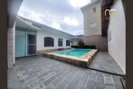 5_photo/94ce2029f9.1cf36469cc62d903-ATLAS-aa6feceb-a23c-40cc-83ea-11669ba6719d.jpg de casa à venda com 3 quartos, 155m² em Jardim Melvi, Praia Grande