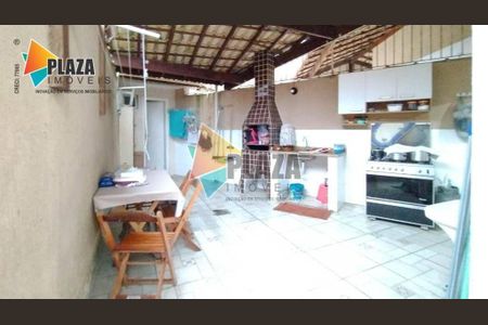 30_photo/94ce202a05.9803aeba41cbaf1e-ATLAS-ad0041da-a3d1-4667-8536-df67f7c936ca.jpg de casa à venda com 3 quartos, 130m² em Vila Caiçara, Praia Grande