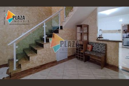 7_photo/94ce202a05.9803aeba41cbaf1e-ATLAS-c0e11b49-e627-40b4-965a-eeb63f819d64.jpg de casa à venda com 3 quartos, 130m² em Vila Caiçara, Praia Grande