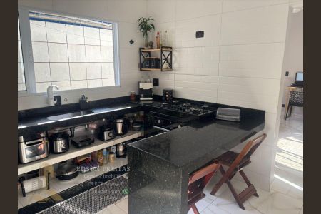 10_photo/94ce202a35.1d10a4d76617816f-ATLAS-07b384d5-33cd-47fb-bf3d-dceac209543c.jpg de casa à venda com 2 quartos, 80m² em Vila Caiçara, Praia Grande