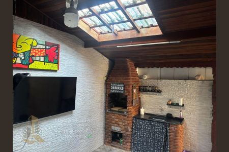 32_photo/94ce202a35.1d10a4d76617816f-ATLAS-e2415cd6-f149-4e9b-8e0e-edf526a48c5f.jpg de casa à venda com 2 quartos, 80m² em Vila Caiçara, Praia Grande