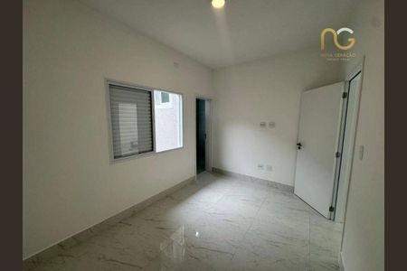7_photo/94ce202a37.6f3426350093cd90-ATLAS-87777a09-c45d-41cd-b418-e7a7d2e25996.jpg de casa à venda com 4 quartos, 164m² em Vila Caiçara, Praia Grande