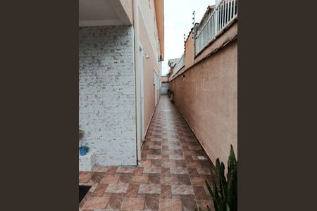 3_photo/94ce202a87.17af4d034bec33e5-ATLAS-5c54b509-cc99-41a0-a3f2-bcc8bfcb9f5a.jpg de casa para alugar com 2 quartos, 49m² em Vila Caiçara, Praia Grande