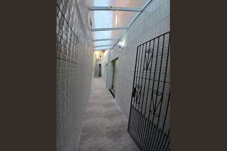 4_photo/94ce202aab.61bfc18f4f00076e-ATLAS-166d3e72-b4a3-4eb9-b49b-d9a68405a426.jpg de casa à venda com 3 quartos, 120m² em Maracanã, Praia Grande