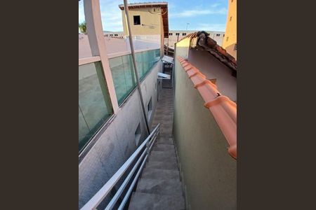 6_photo/94ce202aab.61bfc18f4f00076e-ATLAS-4fbb41db-fa01-4222-a115-b9f76e4010f2.jpg de casa à venda com 3 quartos, 120m² em Maracanã, Praia Grande