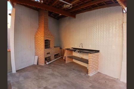 11_photo/94ce202aab.61bfc18f4f00076e-ATLAS-6f5d3394-cd2e-4cbf-9002-992e74f6d1a7.jpg de casa à venda com 3 quartos, 120m² em Maracanã, Praia Grande