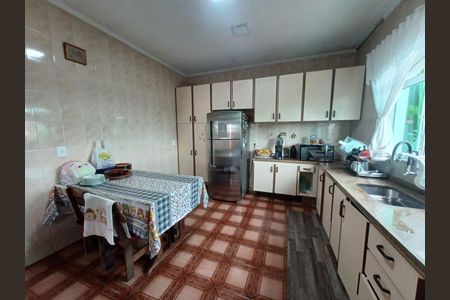 11_photo/94ce202abf.8ae1cb5ed2a1280b-ATLAS-cb2d32a4-3bc3-417c-bca9-8a262b4a8005.jpg de casa para alugar com 3 quartos, 275m² em Vila Caiçara, Praia Grande