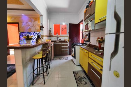 6_photo/94ce202b77.36817066de3aa5de-ATLAS-3bec83d7-0d2c-41f1-ab03-7aeefcfe7a74.jpg de casa à venda com 2 quartos, 109m² em Jardim Melvi, Praia Grande