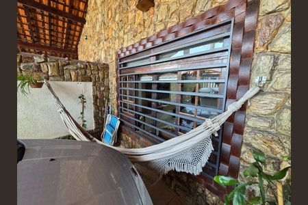 37_photo/94ce202bbb.b028408754d3f5d1-ATLAS-82bee4a5-4b2e-4234-b875-8b4892310cd1.jpg de casa à venda com 3 quartos, 127m² em Jardim Melvi, Praia Grande