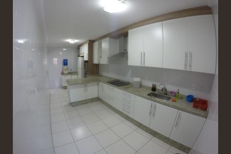 8_photo/94ce202bd5.ceff8192393c33de-ATLAS-47c2cc31-2a1b-42ef-b0c3-7abdc7e4c9df.jpg de apartamento à venda com 3 quartos, 121m² em Vila Caiçara, Praia Grande