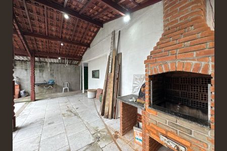 2_photo/94ce202d37.e05330e77f2ddff2-ATLAS-20b2064f-f653-4aa7-b178-5bd55a482cf5.jpg de casa à venda com 2 quartos, 100m² em Vila Caiçara, Praia Grande