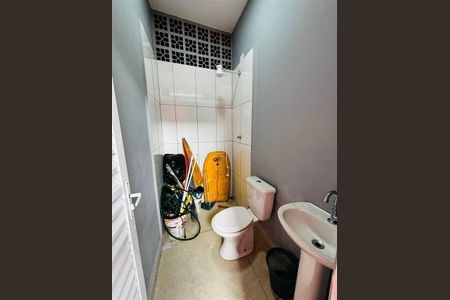 5_photo/94ce202d9d.5b1ffa6849bccbd1-ATLAS-d820788b-11db-426b-aa42-e08496404c60.jpg de casa à venda com 2 quartos, 110m² em Vila Caiçara, Praia Grande