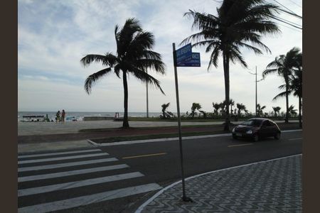 18_photo/94ce202df9.7074836f32d875df-ATLAS-ae86c7d1-7e51-4d9d-94fc-bf539bbf1e20.jpg de apartamento à venda com 2 quartos, 50m² em Vila Caiçara, Praia Grande