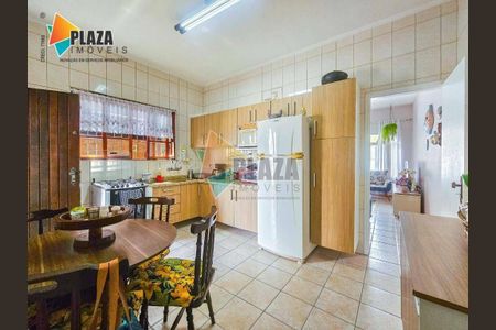 10_photo/94ce202e41.a35d824f3af3fba0-ATLAS-3c77a117-69b3-4e98-834c-d2e3d88b2180.jpg de casa para alugar com 3 quartos, 139m² em Vila Caiçara, Praia Grande