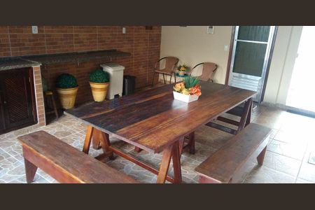 6_photo/94ce202e5d.f7fe6dbefd3a263e-ATLAS-8a4ab99b-643b-4dd7-a550-e577009480a4.jpg de casa à venda com 3 quartos, 150m² em Vila Caiçara, Praia Grande