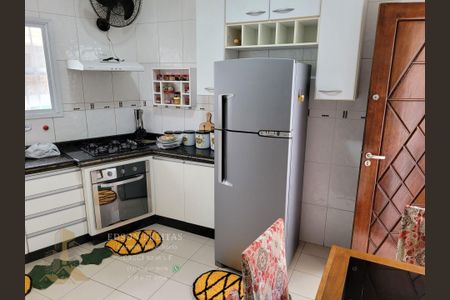 10_photo/94ce202e71.1463d70521bc8e9f-ATLAS-3903ce52-d143-4308-be62-8eb5e8f56b2b.jpg de casa à venda com 2 quartos, 156m² em Vila Caiçara, Praia Grande