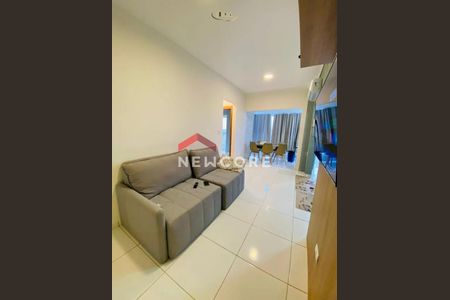 4_photo/94ce202e93.8112f57c7da29d24-ATLAS-47501a0d-d71c-48b9-91ed-e523e36c8b1e.jpg de apartamento à venda com 2 quartos, 77m² em Vila Caiçara, Praia Grande