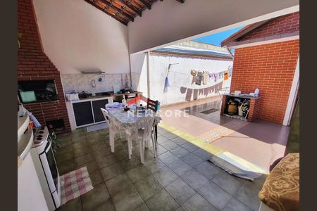 3_photo/94ce202ecf.93b8fa184532727f-ATLAS-2c43dde5-b091-4af9-95e2-612c1946c26c.jpg de casa à venda com 1 quarto, 92m² em Vila Caiçara, Praia Grande