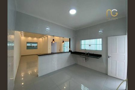 10_photo/94ce202eef.5b63f18bcccc212e-ATLAS-1a2ffe15-fb4f-4a2f-8a3a-d4ada29466b6.jpg de casa à venda com 3 quartos, 140m² em Vila Caiçara, Praia Grande