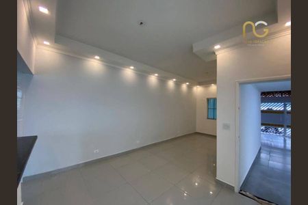 4_photo/94ce202eef.5b63f18bcccc212e-ATLAS-9a6c7d20-a8c9-4bcf-94a6-d2d1d9a6fbc1.jpg de casa à venda com 3 quartos, 140m² em Vila Caiçara, Praia Grande
