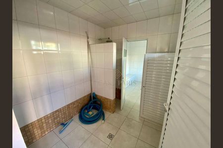 8_photo/94ce20318b.5f8a196b6f856b73-ATLAS-3db68a51-a955-4e79-bf21-77e11b0479dc.jpg de apartamento à venda com 2 quartos, 70m² em Vila Caiçara, Praia Grande