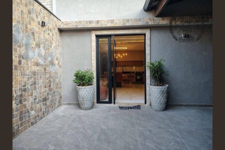 18_photo/94ce2031e3.cfe047da17cffa13-ATLAS-a94d25c0-35a1-4c38-b2b0-42b5cf5b2deb.jpg de casa à venda com 3 quartos, 157m² em Vila Caiçara, Praia Grande