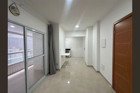 3_photo/94ce2031f9.df2406aa61ba3211-ATLAS-ce7d12b7-32a6-4488-848b-8c9d0d4e5e16.jpg de apartamento à venda com 1 quarto, 50m² em Vila Caiçara, Praia Grande