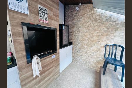 5_photo/94ce2032a5.56a84a75de1dbb87-ATLAS-4327c8ab-a9ab-4844-b8cd-80c82bb4ce79.jpg de casa à venda com 2 quartos, 110m² em Vila Caiçara, Praia Grande