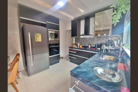 7_photo/94ce2032bf.9c6dd2453361d816-ATLAS-413fdf81-4134-4e4d-a079-beef23227d80.jpg de casa à venda com 2 quartos, 97m² em Vila Caiçara, Praia Grande