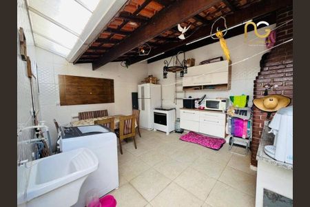 6_photo/94ce2032cb.589418af3e1c9350-ATLAS-ff2c67bf-e9a6-4b79-a00d-2848b195d5c0.jpg de casa à venda com 2 quartos, 73m² em Vila Caiçara, Praia Grande