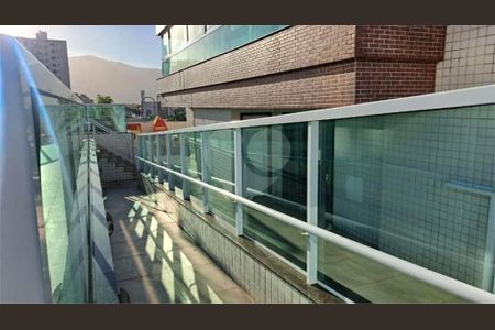 4_photo/94ce2032f5.ec8758d20009ae41-ATLAS-819e0ff6-19c7-4a36-ad85-d3a906cbf67e.jpg de apartamento à venda com 1 quarto, 57m² em Vila Caiçara, Praia Grande