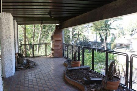 3_photo/94ce203325.82506d9600853a32-ATLAS-c0e08b8d-81cb-42e4-be4f-2485b48a15f7.jpg de apartamento à venda com 4 quartos, 220m² em Vila Caiçara, Praia Grande