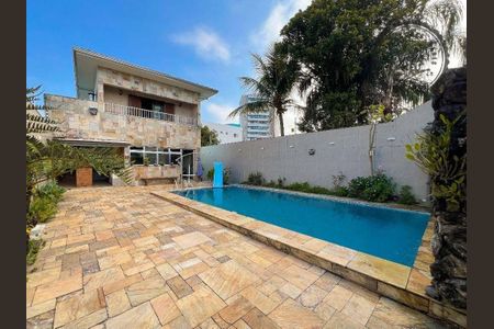 10_photo/94ce203339.c06c3c5dbfc3661b-ATLAS-247ad03f-e9f1-491e-8991-e72d3231e61d.jpg de casa à venda com 4 quartos, 254m² em Vila Caiçara, Praia Grande