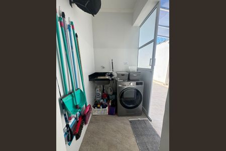 12_photo/94ce203365.d4dedd7db3a8c963-ATLAS-6eb68438-07ea-4801-83cd-6d6072a5ab38.jpg de casa à venda com 2 quartos, 105m² em Vila Caiçara, Praia Grande