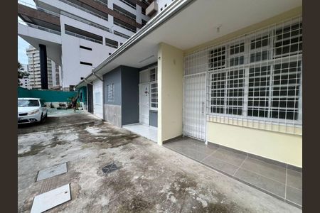 3_photo/94ce2033f5.63bb9c76d918f500-ATLAS-8b64ff5d-49fe-4bfb-b09f-ec91bc39a3f0.jpg de casa à venda com 2 quartos, 41m² em Vila Caiçara, Praia Grande