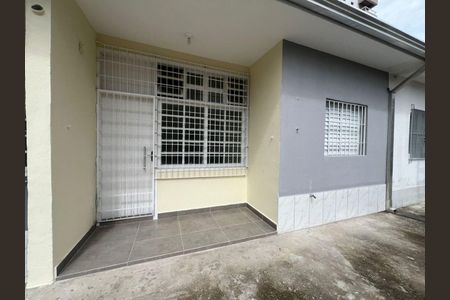 2_photo/94ce2033f5.63bb9c76d918f500-ATLAS-d9a7aff6-2a47-41fc-834c-94879dfa37fa.jpg de casa à venda com 2 quartos, 41m² em Vila Caiçara, Praia Grande