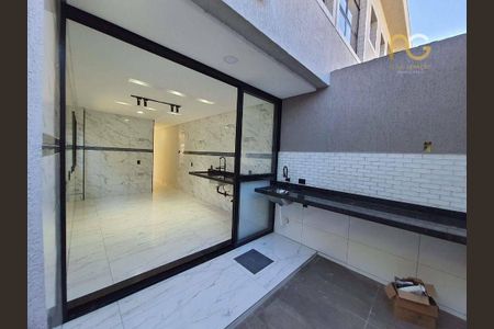 8_photo/94ce2035e7.470e3b4ecc8ee2ef-ATLAS-b20615d7-3f51-4406-9ef2-b810c25ba484.jpg de casa à venda com 2 quartos, 115m² em Vila Caiçara, Praia Grande