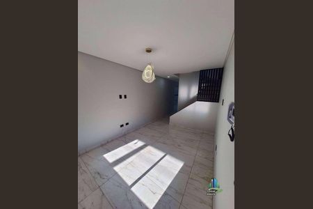 5_photo/94ce20360b.cec4d9404bc3fd82-ATLAS-40c5a53b-7dd0-45c3-b4ae-e703b8bc577a.jpg de casa à venda com 2 quartos, 102m² em Vila Caiçara, Praia Grande