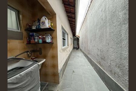 12_photo/94ce20362f.e1d2c46bde3eb79c-ATLAS-9fd9f0f3-1731-4d75-a4c9-1f29976f4cdd.jpg de casa à venda com 2 quartos, 80m² em Vila Caiçara, Praia Grande