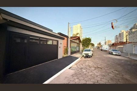 5_photo/94ce20366b.873c8b8e47666640-ATLAS-567f8b5e-bb8a-4061-b56b-acfa6bcd5bb3.jpg de casa à venda com 3 quartos, 80m² em Vilamar, Praia Grande