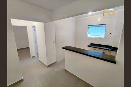 4_photo/94ce2036b3.8a2c5bdfabf03601-ATLAS-d6bd7d1d-10c4-4811-9532-fe60bb0c3044.jpg de apartamento à venda com 1 quarto, 41m² em Vila Caiçara, Praia Grande