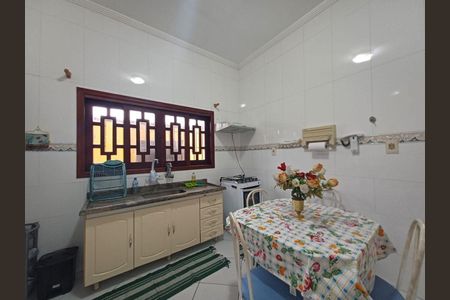 4_photo/94ce2036fb.b37fb779aadef412-ATLAS-33d495cd-ebe2-483c-b43f-fee0d2851ed6.jpg de casa à venda com 2 quartos, 160m² em Vila Caiçara, Praia Grande