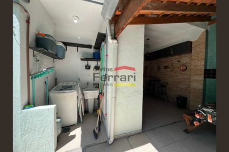 12_photo/94ce2036fb.c3b9fb60c1df5c5a-ATLAS-7a706033-3591-43b7-85be-ba5991cd4ba8.jpg de casa à venda com 3 quartos, 121m² em Vilamar, Praia Grande