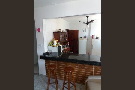 8_photo/94ce2037b3.d720ce22c32fb60b-ATLAS-2ea997ab-25fc-48e1-90ae-8368bada166f.jpg de apartamento à venda com 2 quartos, 124m² em Vilamar, Praia Grande