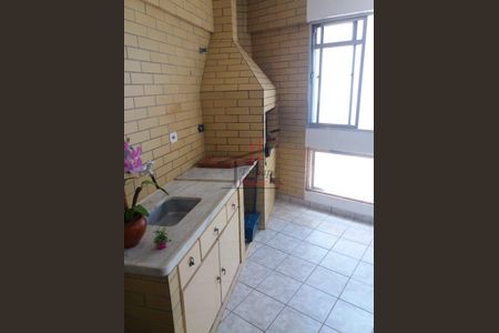 4_photo/94ce2037b3.d720ce22c32fb60b-ATLAS-a1a0cf96-1e77-40e9-aab5-adb2b96fcad8.jpg de apartamento à venda com 2 quartos, 124m² em Vilamar, Praia Grande